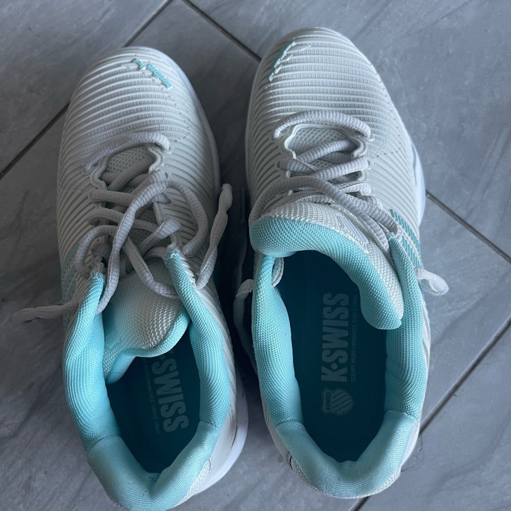 K-Swiss Women's Light Gray & Aqua Knit Lace-Up Sneakers